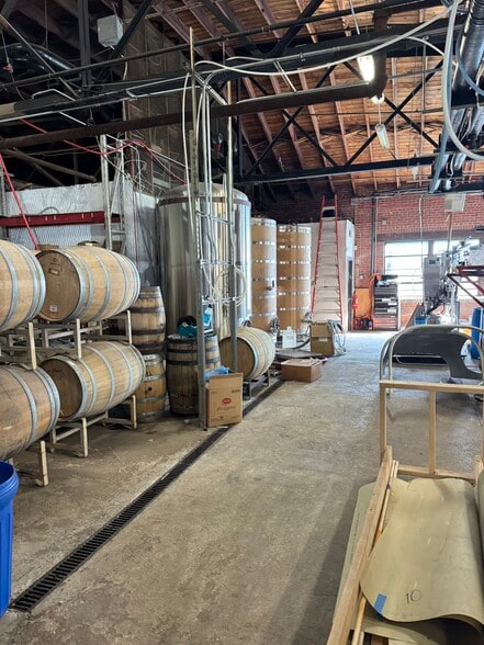 2229 N Davidson St, Charlotte, NC à vendre - Photo du bâtiment - Image 3 de 8