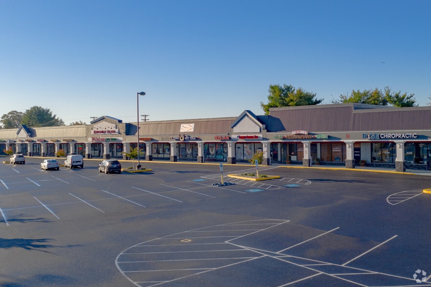 300 S Lenola Rd, Maple Shade Township, NJ for lease - Building Photo - Image 3 of 5