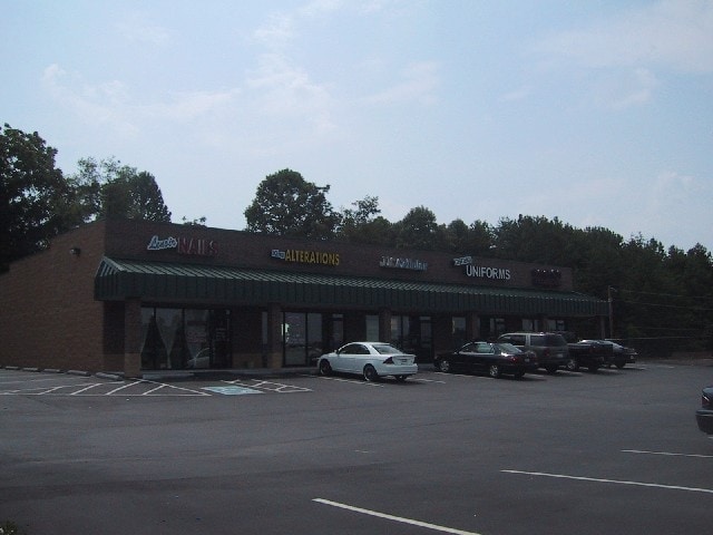 804 Hwy 321 N, Lenoir City, TN à vendre - Photo du bâtiment - Image 2 de 3