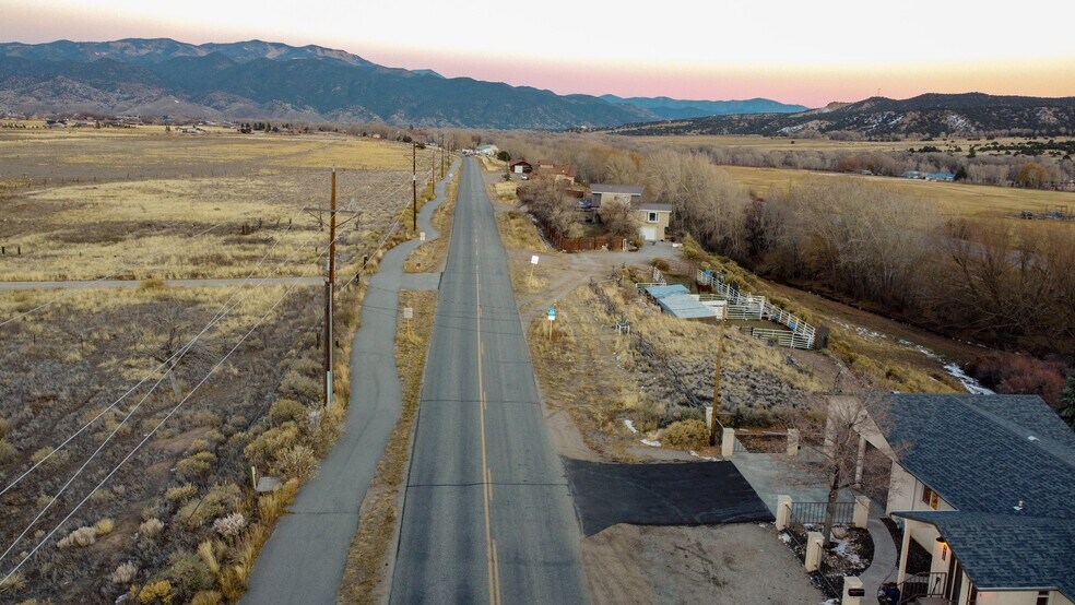 9955 County Road 120, Salida, CO à vendre - Photo du bâtiment - Image 3 de 63