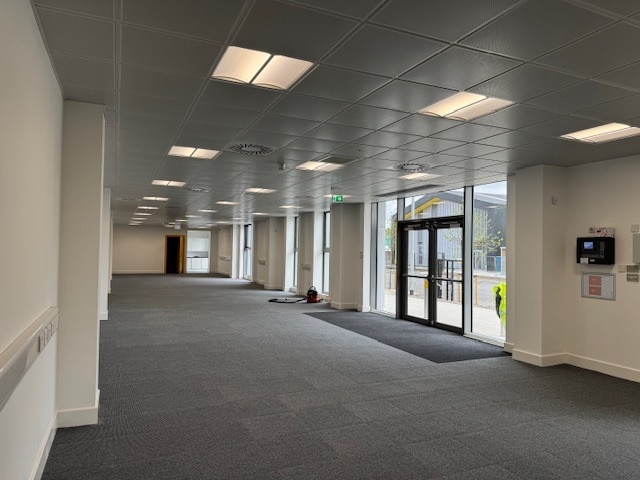 Southcroft Rd, Rutherglen for lease Interior Photo- Image 1 of 6