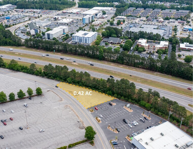511 N Cross Creek Mall, Fayetteville, NC à vendre - Photo du bâtiment - Image 3 de 6