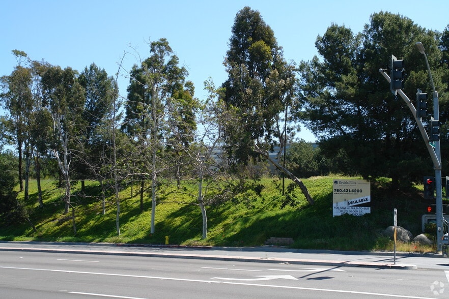 Sycamore Ave, Vista, CA for sale - Building Photo - Image 2 of 4