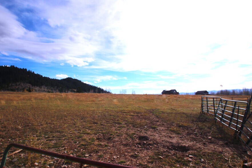 LOT 2` Stewart Trail, Alpine, WY à vendre - Photo du bâtiment - Image 2 de 9