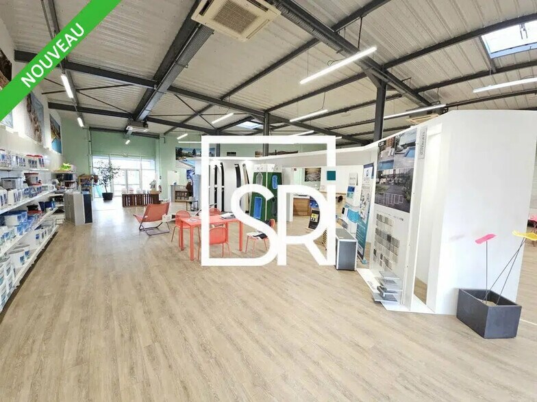 Retail in Aubière for lease - Building Photo - Image 1 of 10