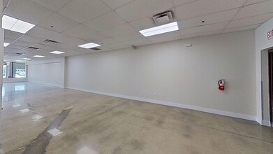 Rodney Parham Rd, Little Rock, AR for lease Interior Photo- Image 2 of 7