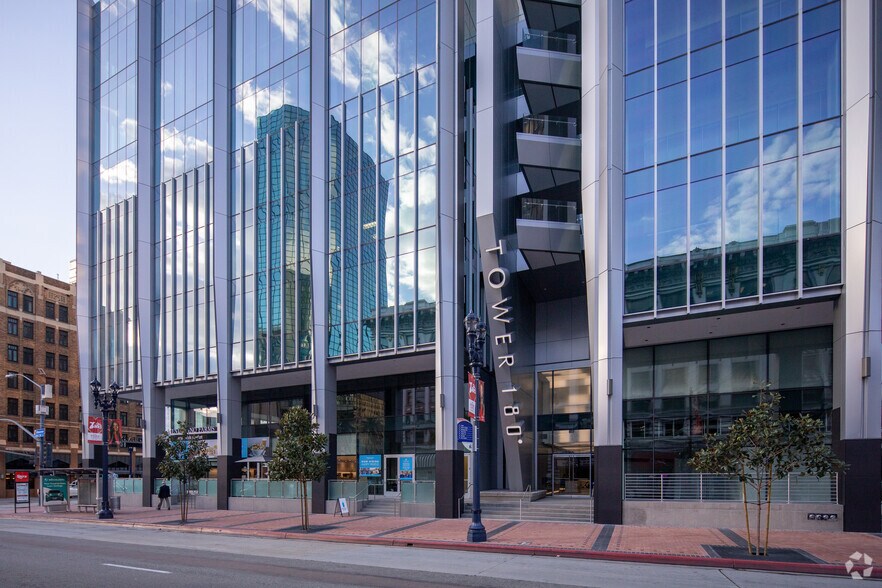 180 Broadway, San Diego, CA à louer - Photo du bâtiment - Image 3 de 10