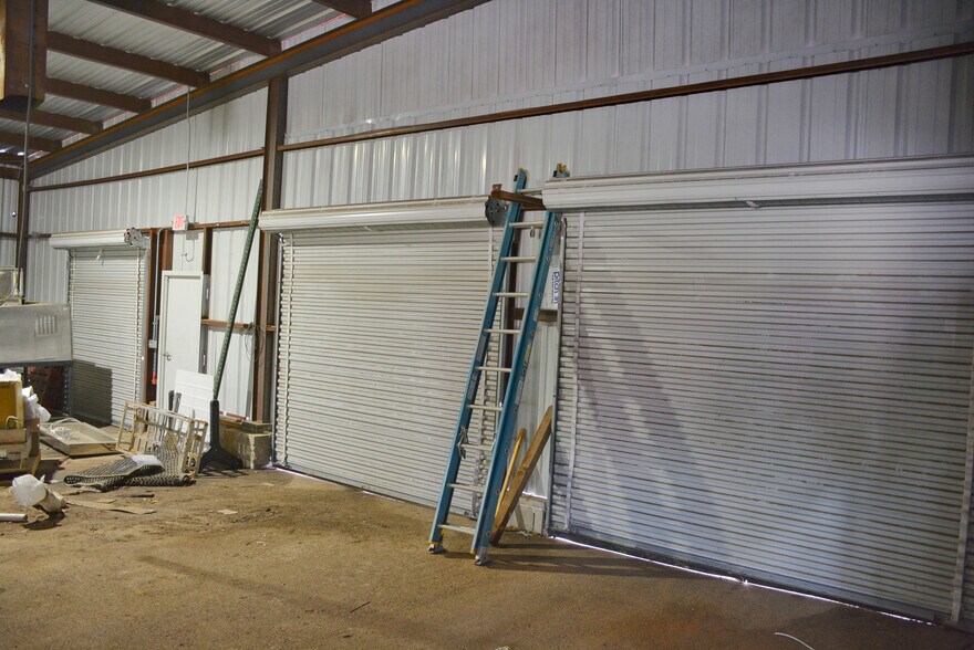 35421 A1/2 SH-249, Pinehurst, TX à louer - Photo intérieure - Image 3 de 6