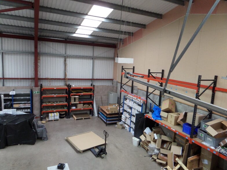 Clos Marion, Cardiff for lease - Building Photo - Image 3 of 11