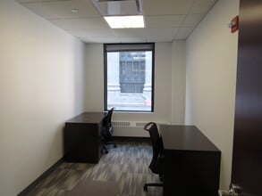 100 N LaSalle St, Chicago, IL for lease Interior Photo- Image 2 of 5