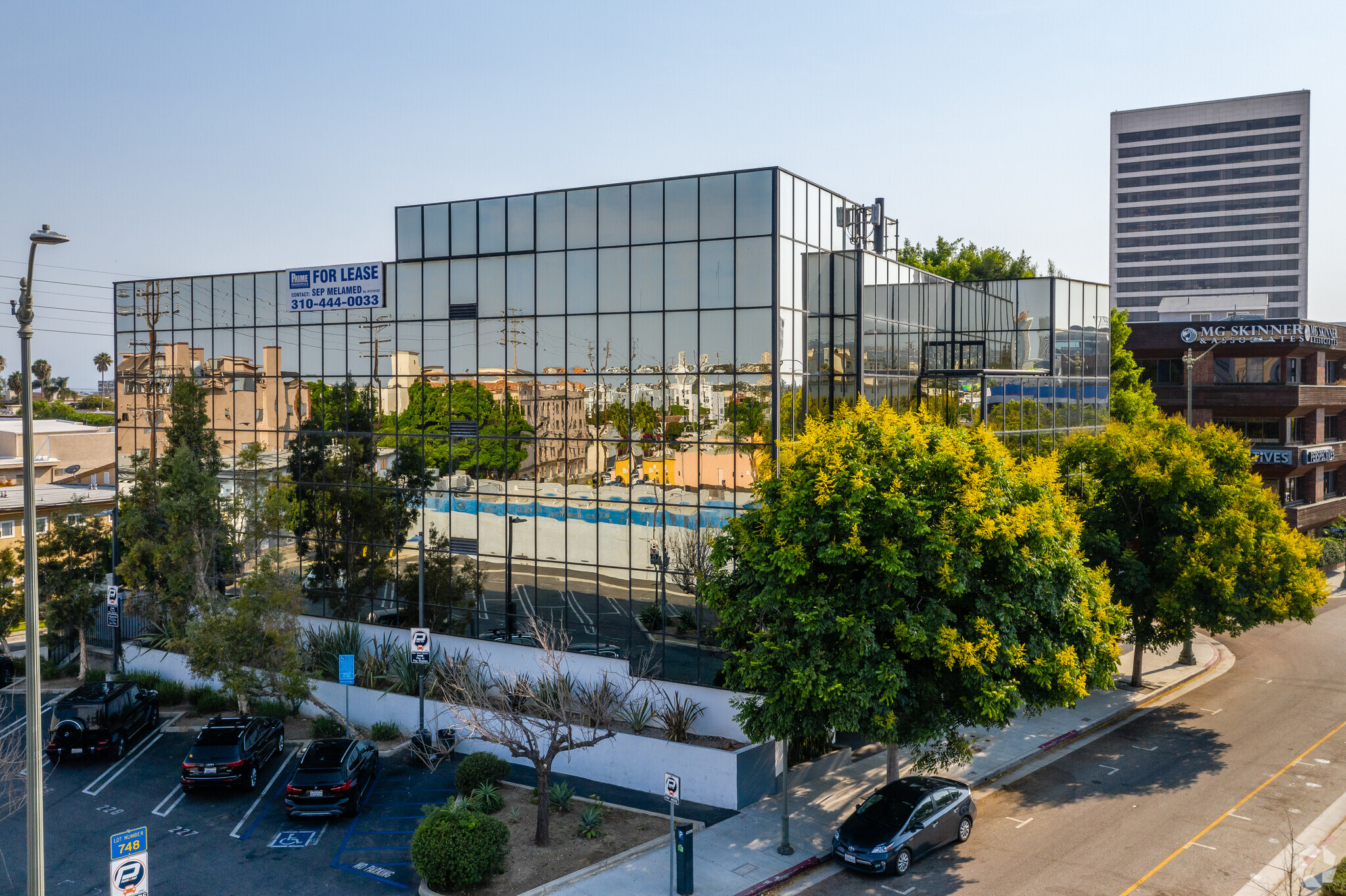 11022 Santa Monica Blvd, Los Angeles, CA à louer Photo du b timent- Image 1 de 12