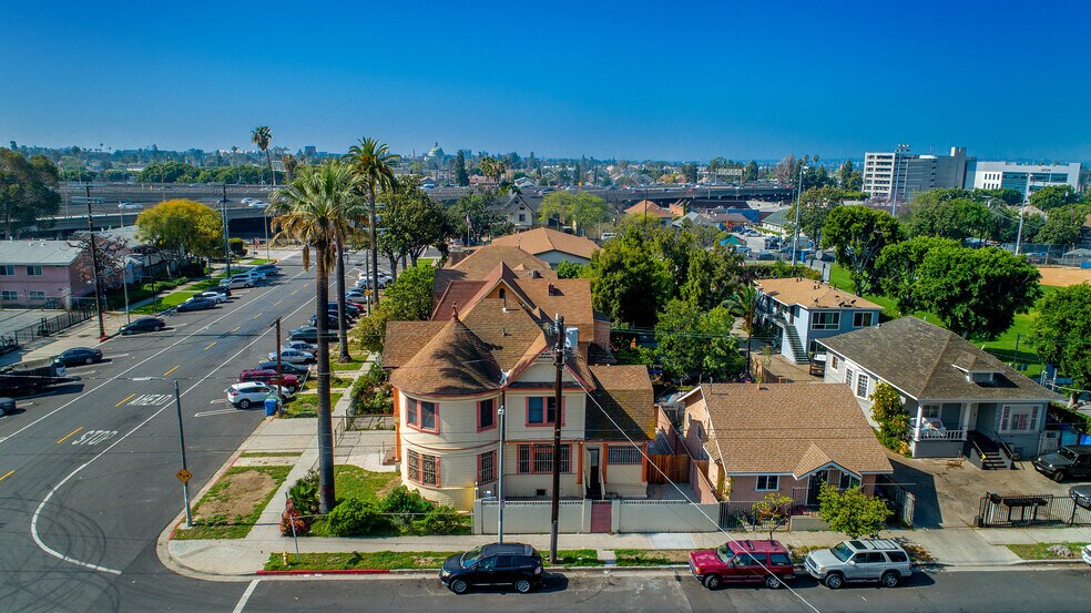 1703 Toberman St, Los Angeles, CA for sale - Primary Photo - Image 1 of 67
