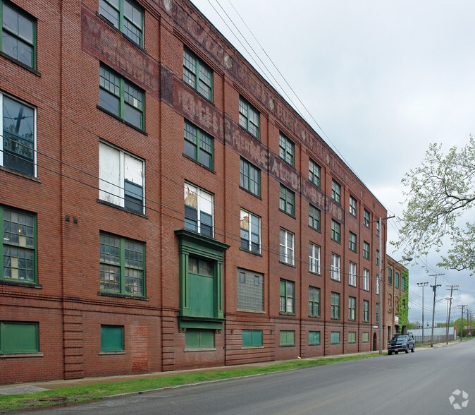4701 Commerce Ave, Cleveland, OH for sale - Building Photo - Image 3 of 3