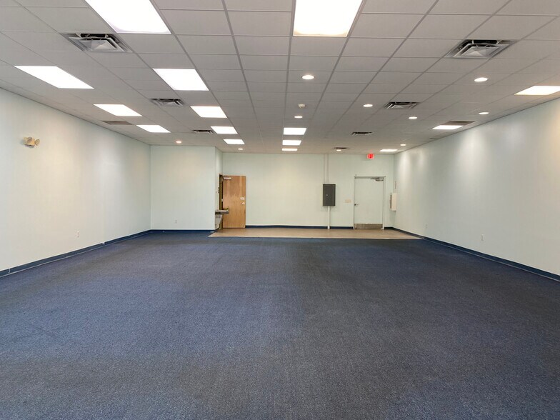 4127-4137 CR 106, Oxford, FL à louer - Photo du bâtiment - Image 3 de 12