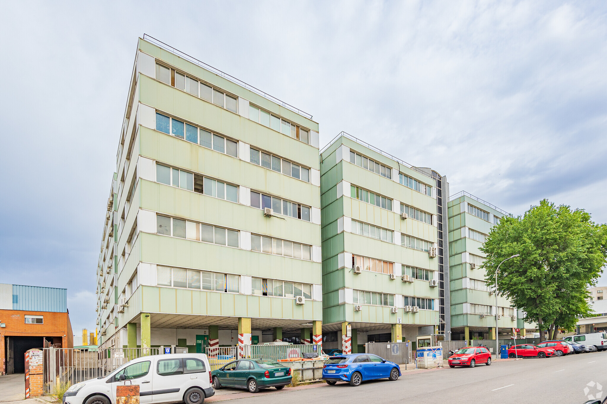 Calle Gamonal, 5, Madrid, Madrid for sale Primary Photo- Image 1 of 3