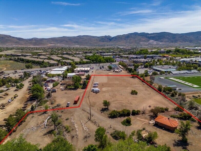 11335 S Virginia St, Reno, NV à vendre - Photo du bâtiment - Image 2 de 4