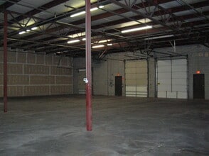 3045 E Chestnut Expy, Springfield, MO à louer Photo intérieure- Image 2 de 3