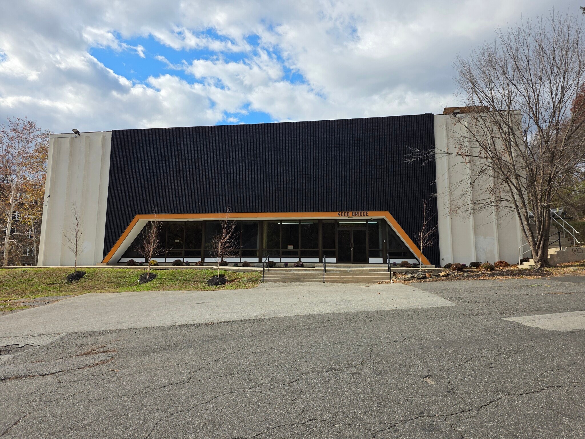 4000 Bridge St, Drexel Hill, PA for sale Building Photo- Image 1 of 19