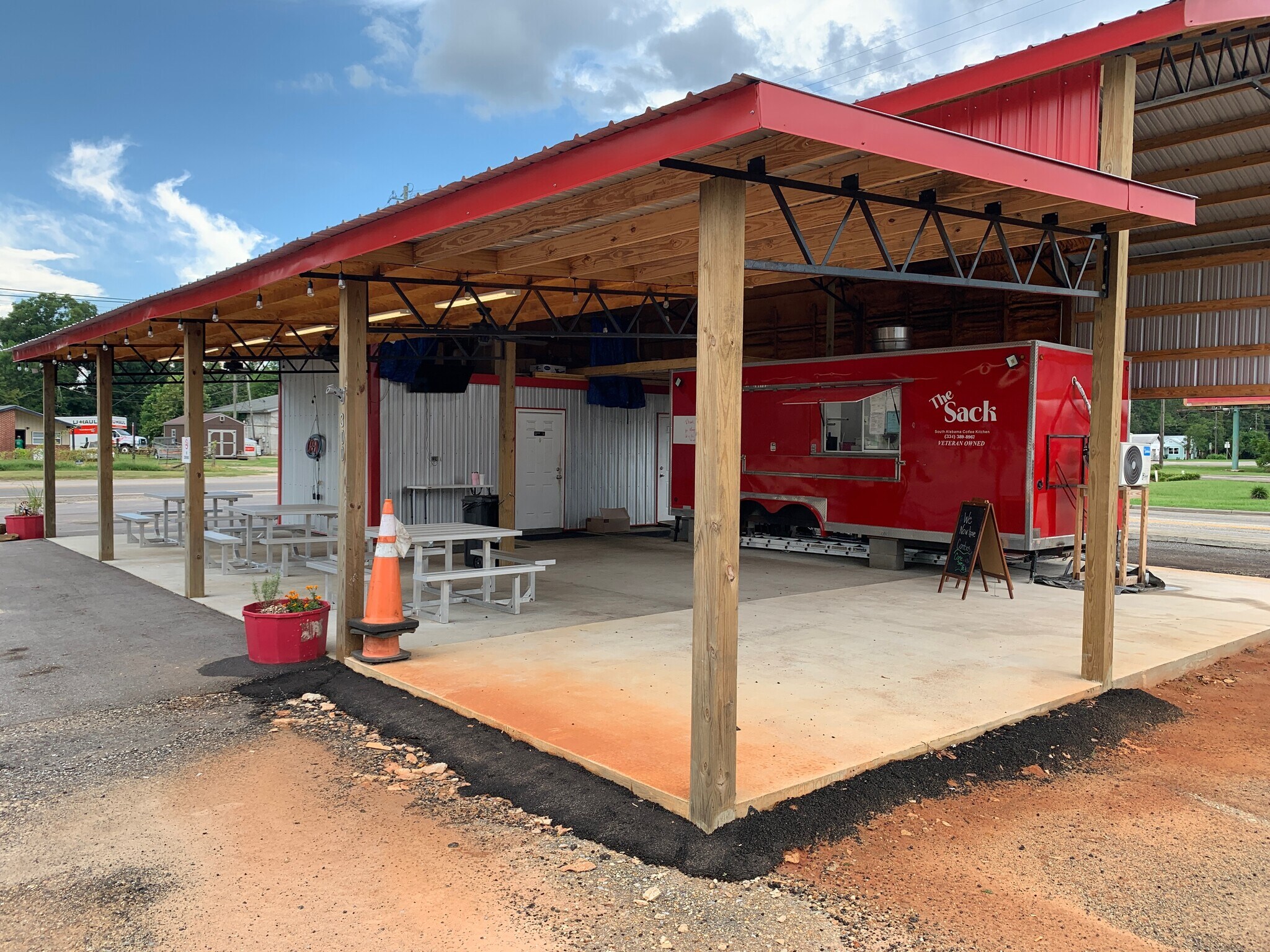 300 E Magnolia Ave, Geneva, AL à vendre Photo principale- Image 1 de 25