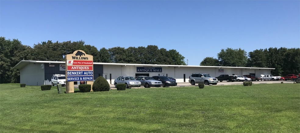 1068 E State Road 68, Haubstadt, IN for lease - Primary Photo - Image 1 of 5