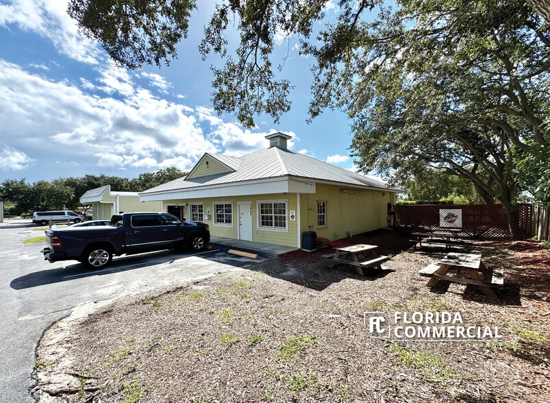 1485-1487 NE Jensen Beach Blvd, Jensen Beach, FL for lease - Building Photo - Image 3 of 5