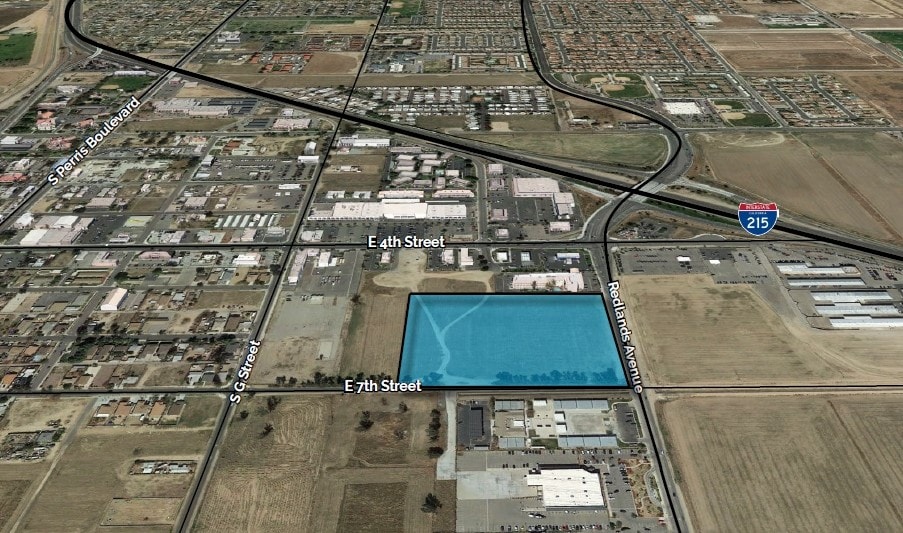 467 E 7th St, Perris, CA for sale - Primary Photo - Image 2 of 2