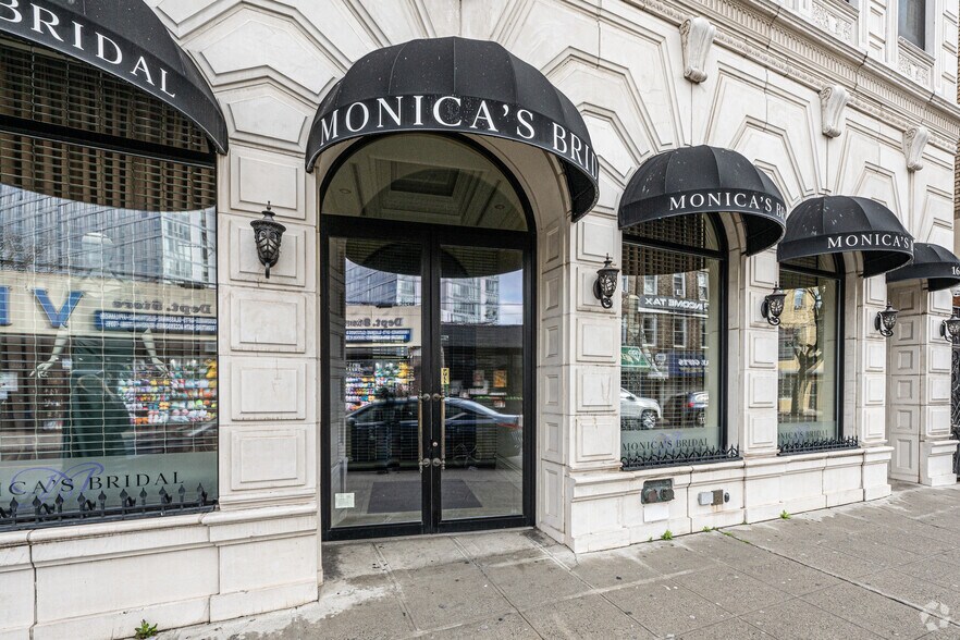 1637 Sheepshead Bay Rd, Brooklyn, NY à louer - Photo du bâtiment - Image 3 de 20