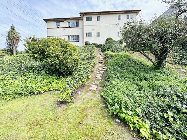 405 S Boyle Ave, Los Angeles, CA à vendre - Photo du bâtiment - Image 2 de 35