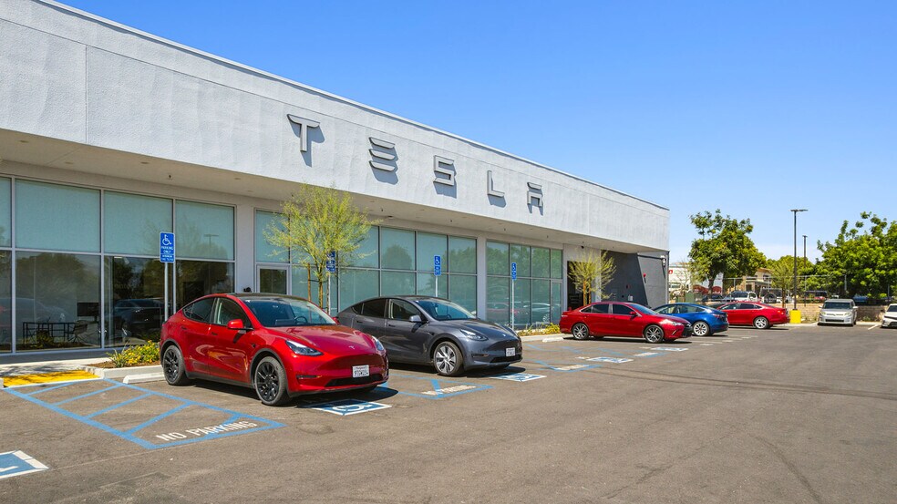 424 Orange Show Rd, San Bernardino, CA à vendre - Photo du bâtiment - Image 3 de 3