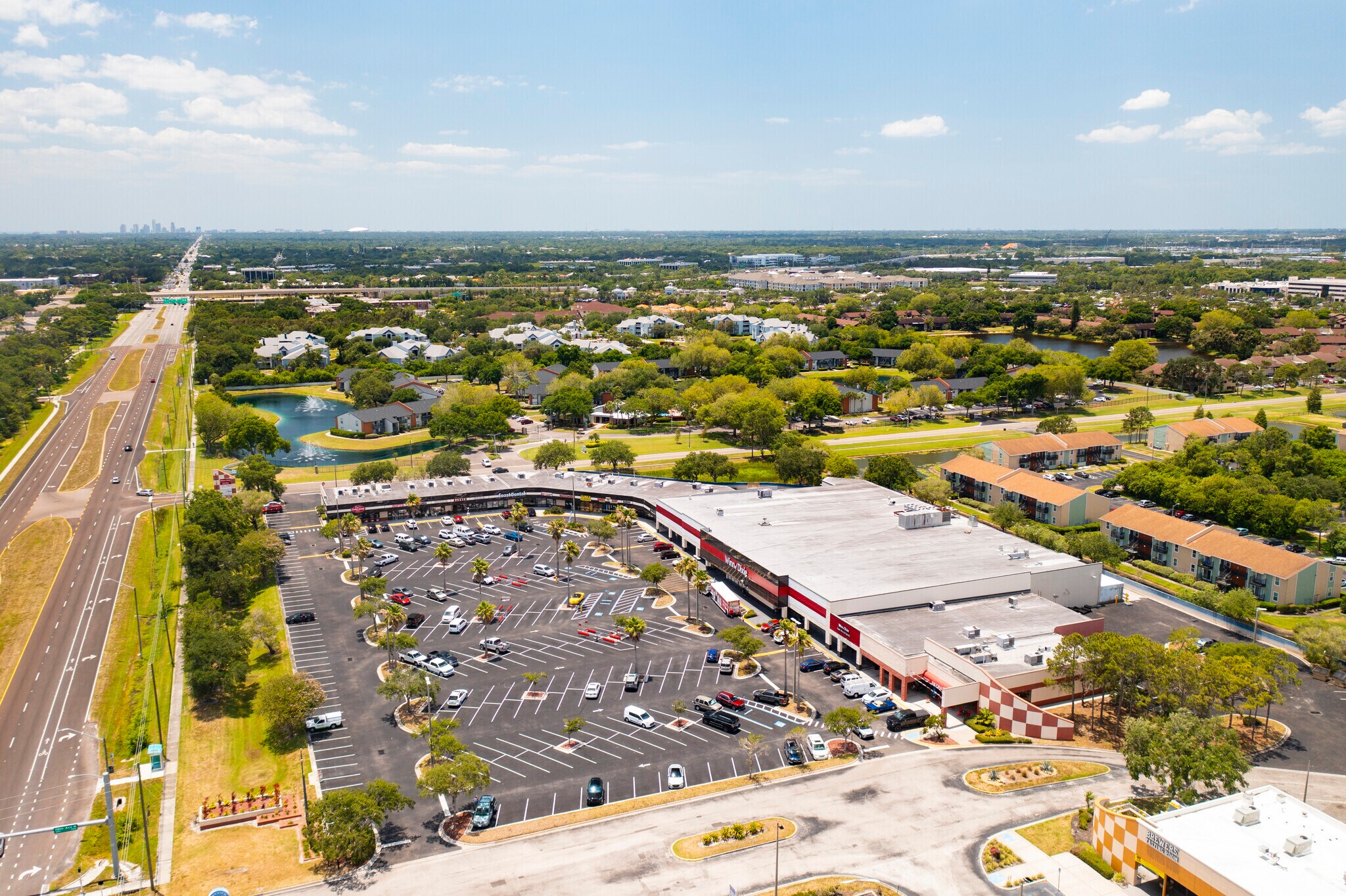 11002-11140 4th St N, Saint Petersburg, FL à louer Photo du bâtiment- Image 1 de 3