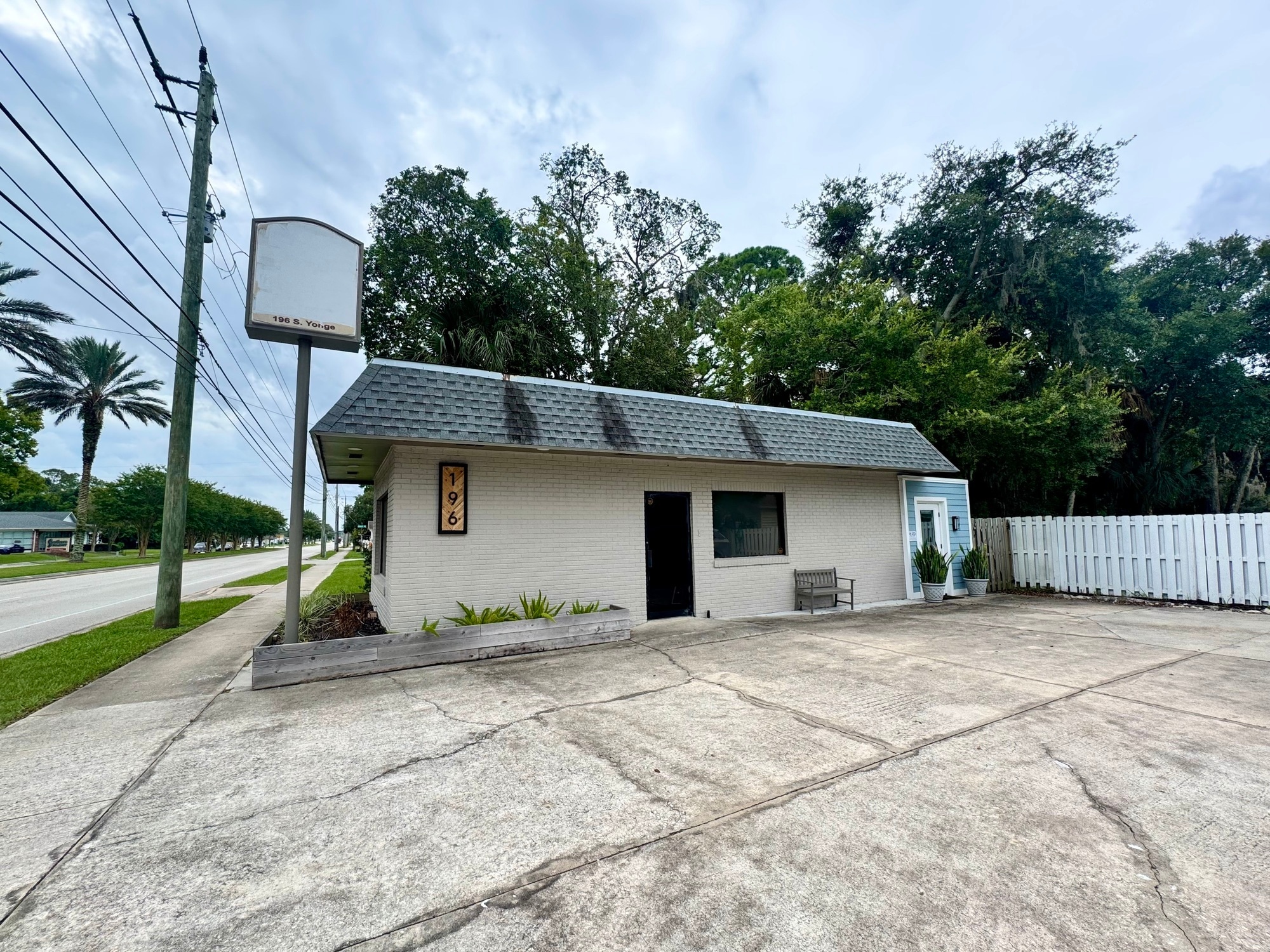 196 S Yonge St, Ormond Beach, FL à vendre Photo principale- Image 1 de 3