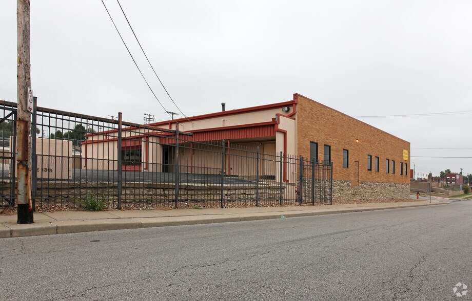 1120 E 13th St, Kansas City, MO à louer - Photo du bâtiment - Image 1 de 5