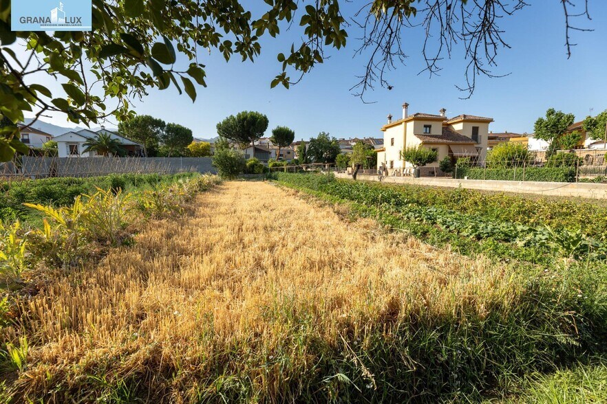 Calle Vicente Aleixandre, 5, La Zubia, Granada à vendre - Photo du bâtiment - Image 2 de 18