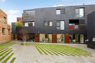 Plus de détails pour 45 Holmes Rd, Londres - Bureau à louer