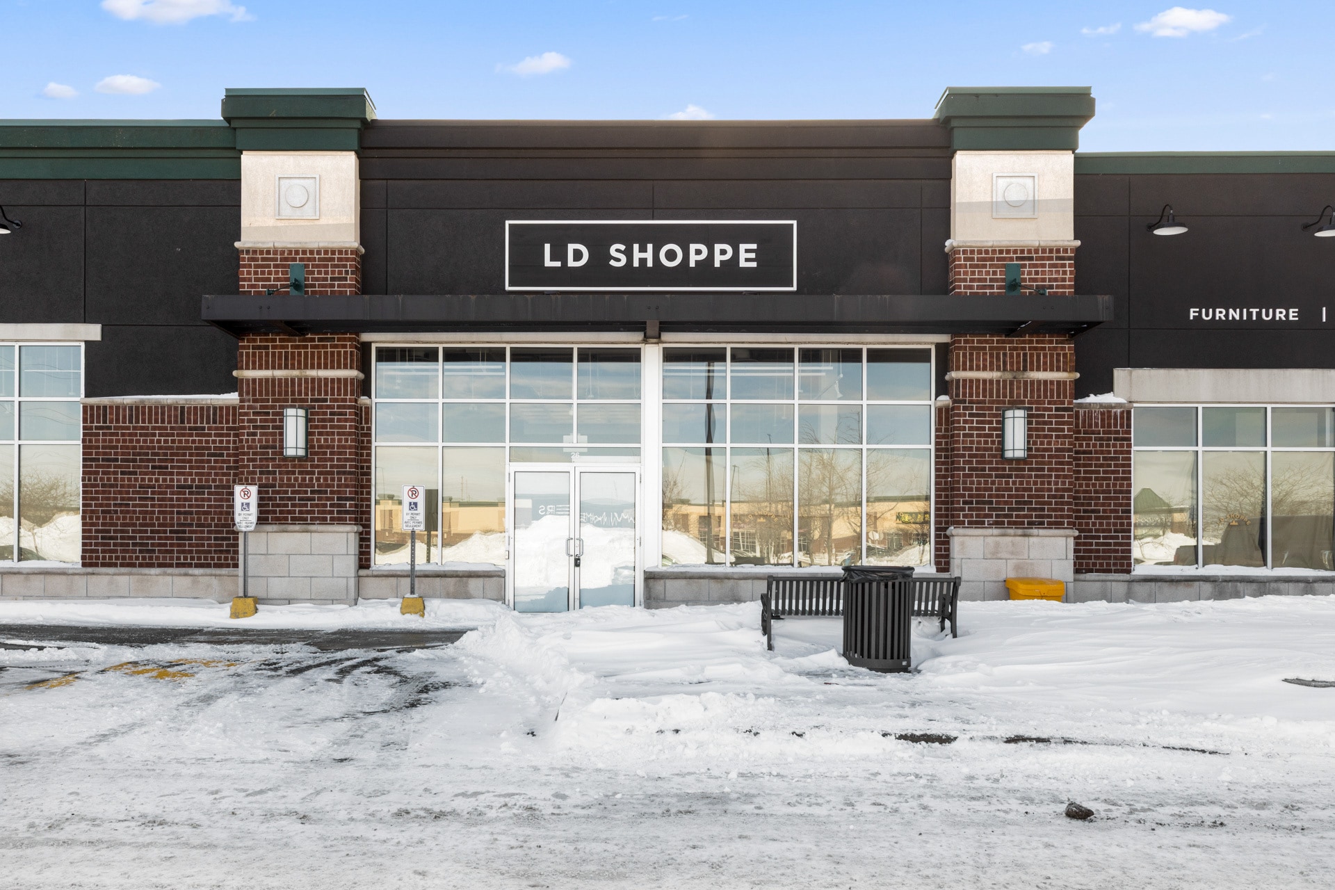 100 Trainyards Dr, Ottawa, ON à louer Photo du bâtiment- Image 1 de 33