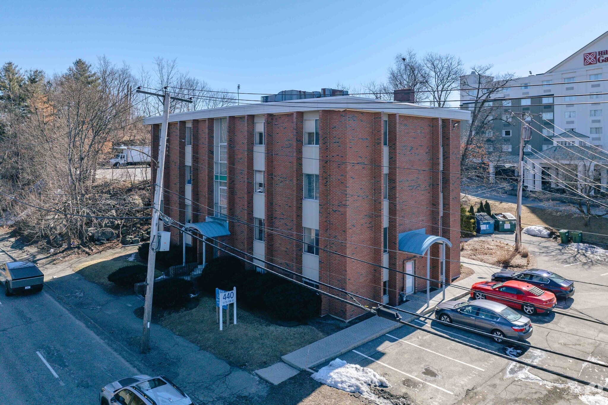 440 Totten Pond Rd, Waltham, MA for lease Building Photo- Image 1 of 6