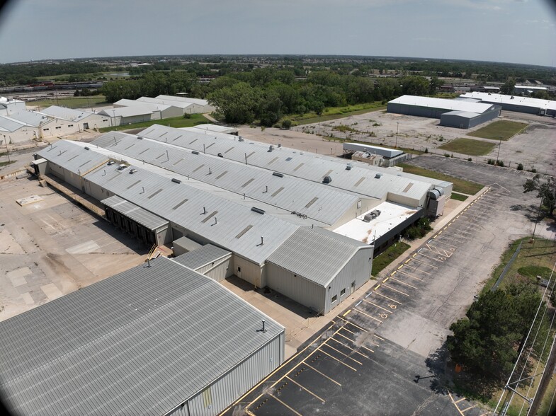 900 S Meridian Rd, Newton, KS for sale - Matterport Community - Image 2 of 22