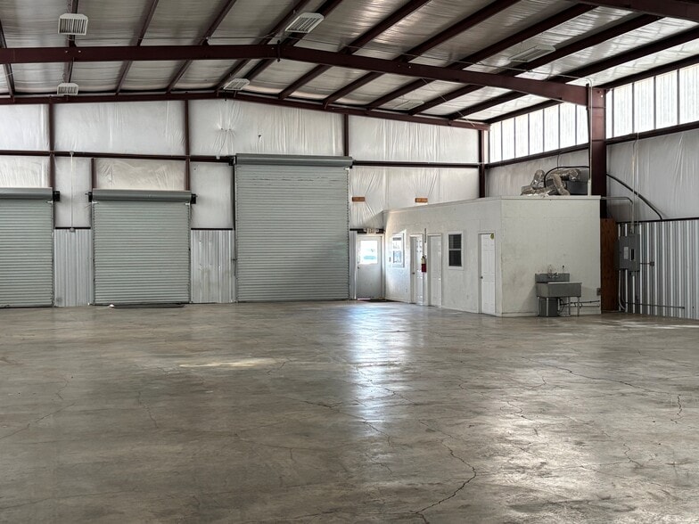 307 Walker Cir, Richland, MS for lease - Building Photo - Image 3 of 4