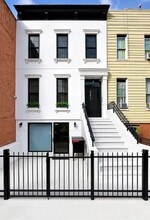 989 Halsey St, Brooklyn, NY à louer Photo du bâtiment- Image 1 de 6