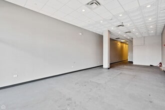 226 N Bolingbrook Dr, Bolingbrook, IL for lease Interior Photo- Image 1 of 6