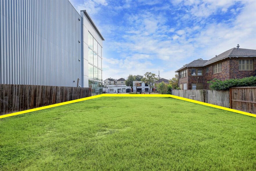1826 Richmond Ave, Houston, TX à vendre - Photo du bâtiment - Image 2 de 6