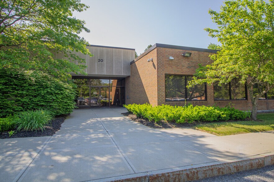 20 Madison Avenue Ext, Albany, NY à louer - Photo du bâtiment - Image 2 de 21
