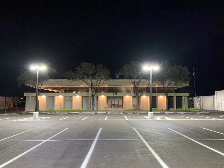 422 E Avenue B, Robstown, TX à vendre - Photo du bâtiment - Image 2 de 14