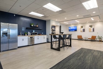 2150 N 1st St, San Jose, CA à louer Photo intérieure- Image 2 de 9
