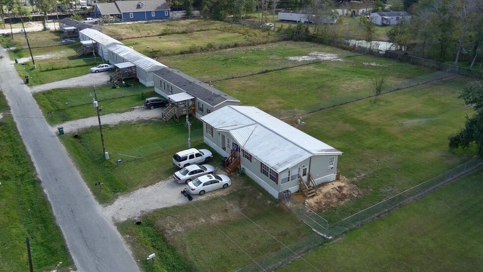 264-366 County Road 328 N, Cleveland, TX for sale - Building Photo - Image 3 of 11