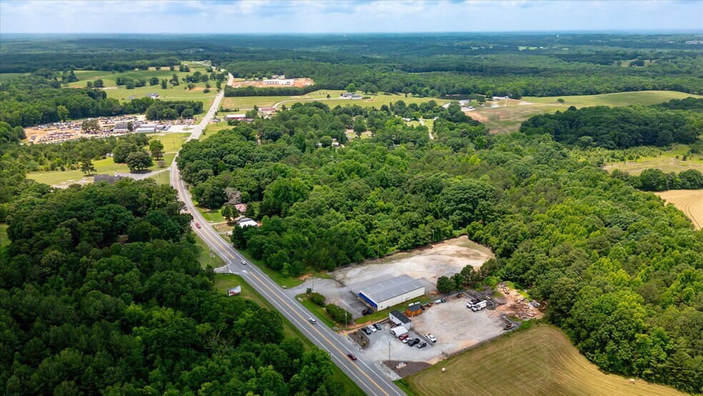 3361 Highway 29 N, Belton, SC à vendre - Photo du bâtiment - Image 2 de 33