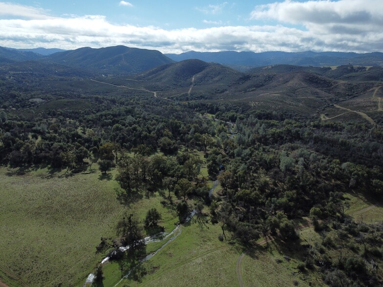 5877 State 49 hwy, Mariposa, CA for sale - Building Photo - Image 3 of 19