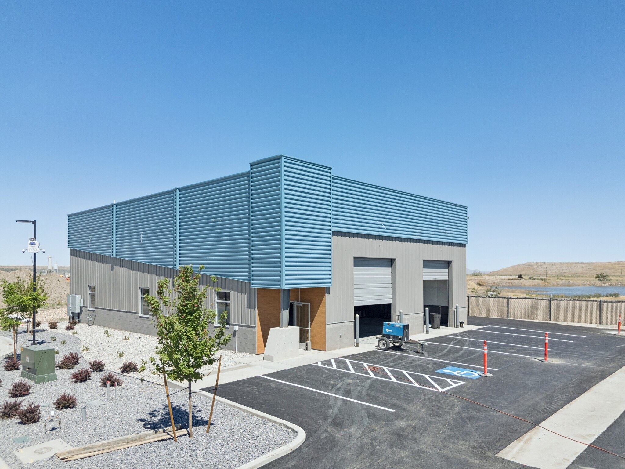 6778 W 2100 S, West Valley City, UT à louer Photo du bâtiment- Image 1 de 13