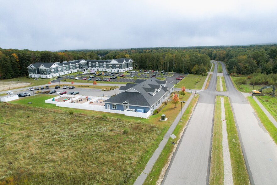 991 Portland Rd, Saco, ME à louer - Aérien - Image 3 de 8