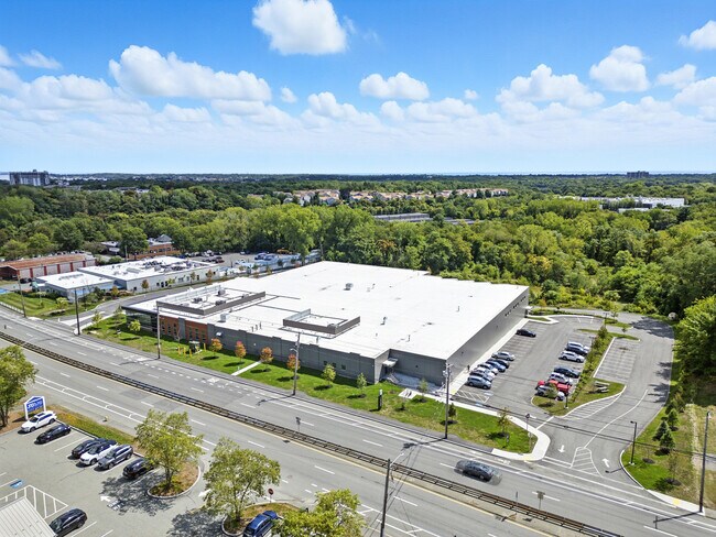 Plus de détails pour 373 Highland Ave, Salem, MA - Industriel à louer